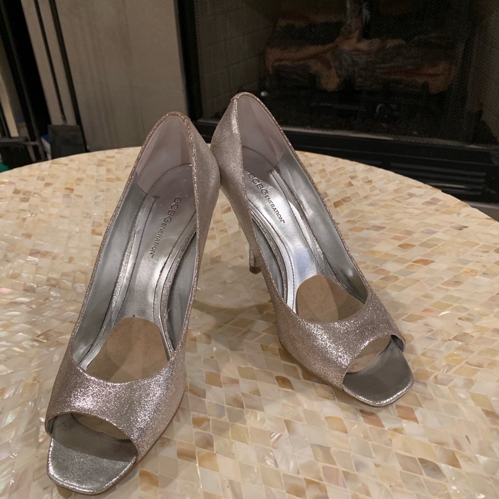 BCBG Peep Toe